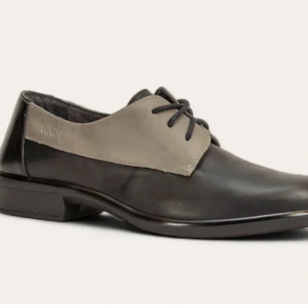 NAOT Kedma Black and Gray Lace Up Dress Shoes size 7